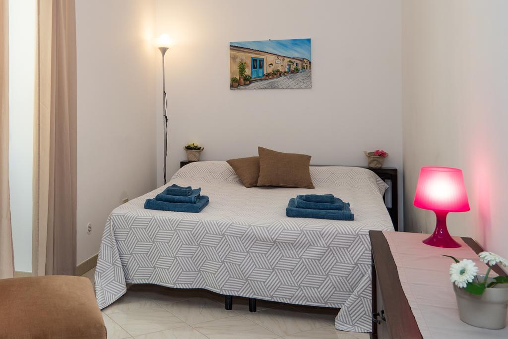 Un Affaccio Sul Borgo Apartment Марцамеми Екстериор снимка